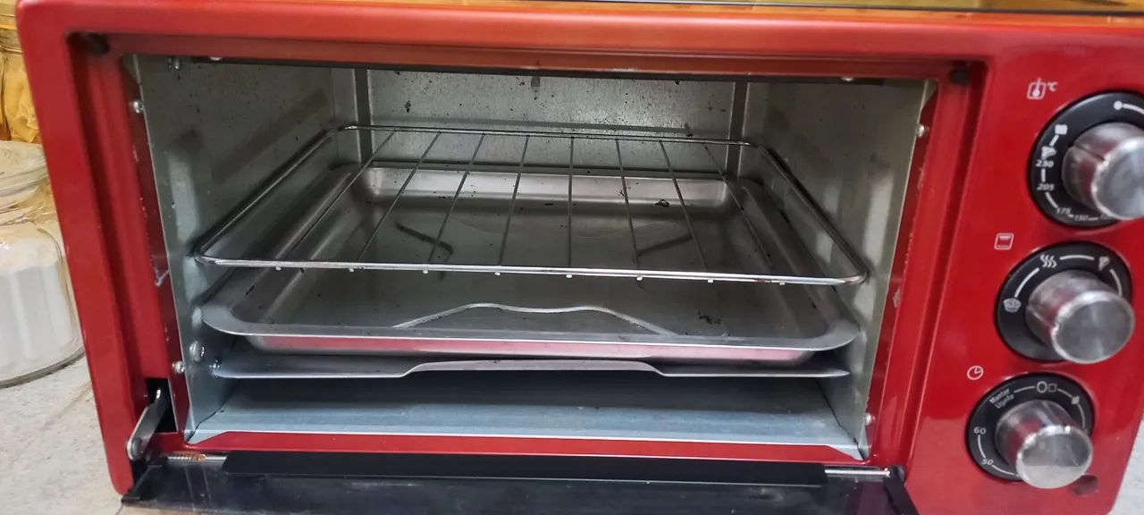 Forno Elétrico Oster Vermelho 12 Litros - Foto 2