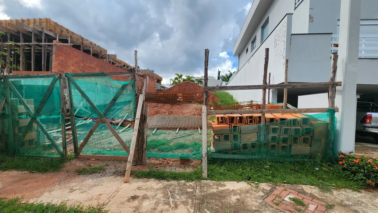 TERRENO para venda possui 360 metros quadrados