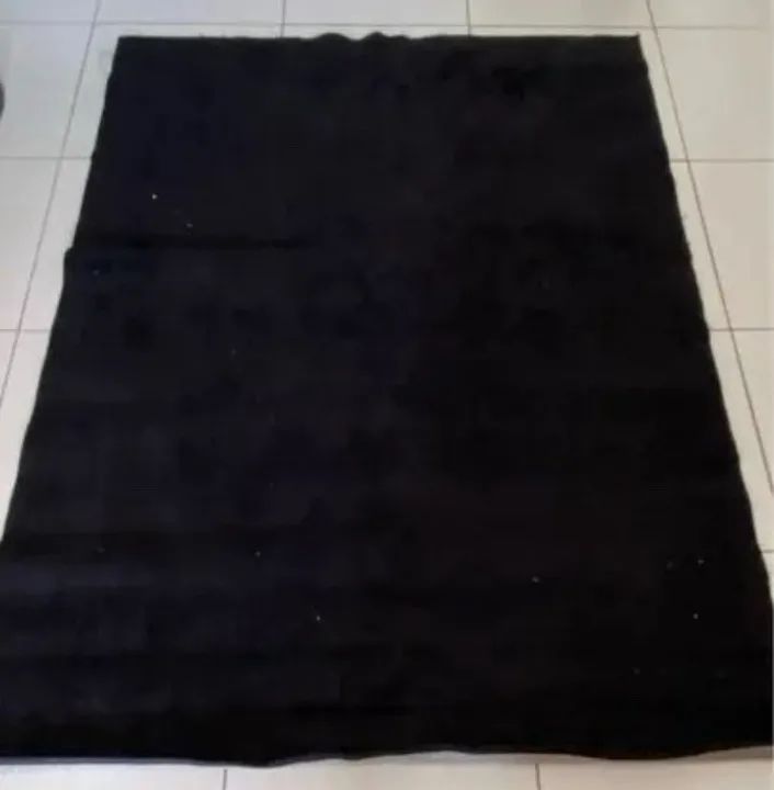 Tapete Preto felpudo para Sala ler o anúncio! 