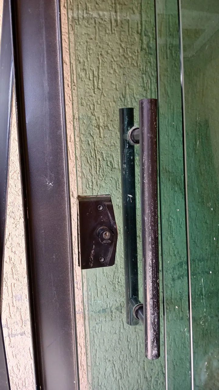 Porta 4 Folhas Blindex Verde + fechadura - Foto 2