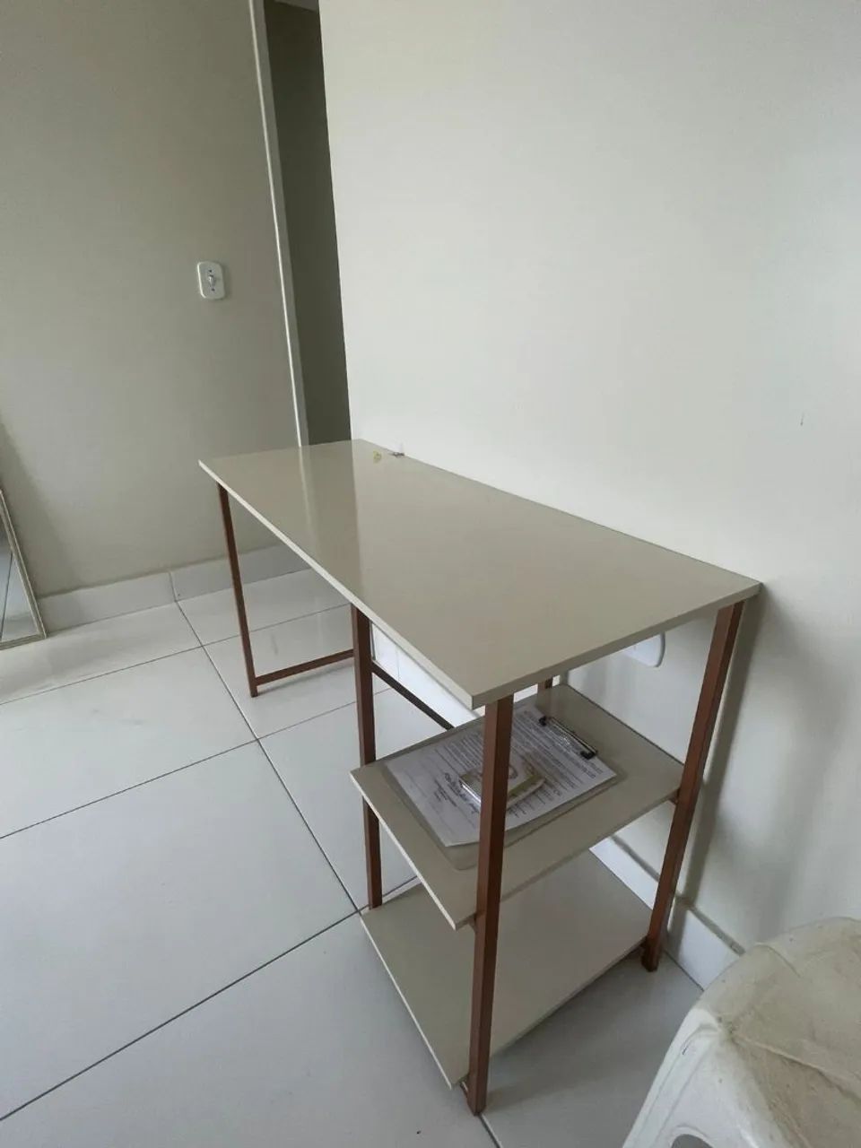 Vendo escrivaninha 64596064557953123
