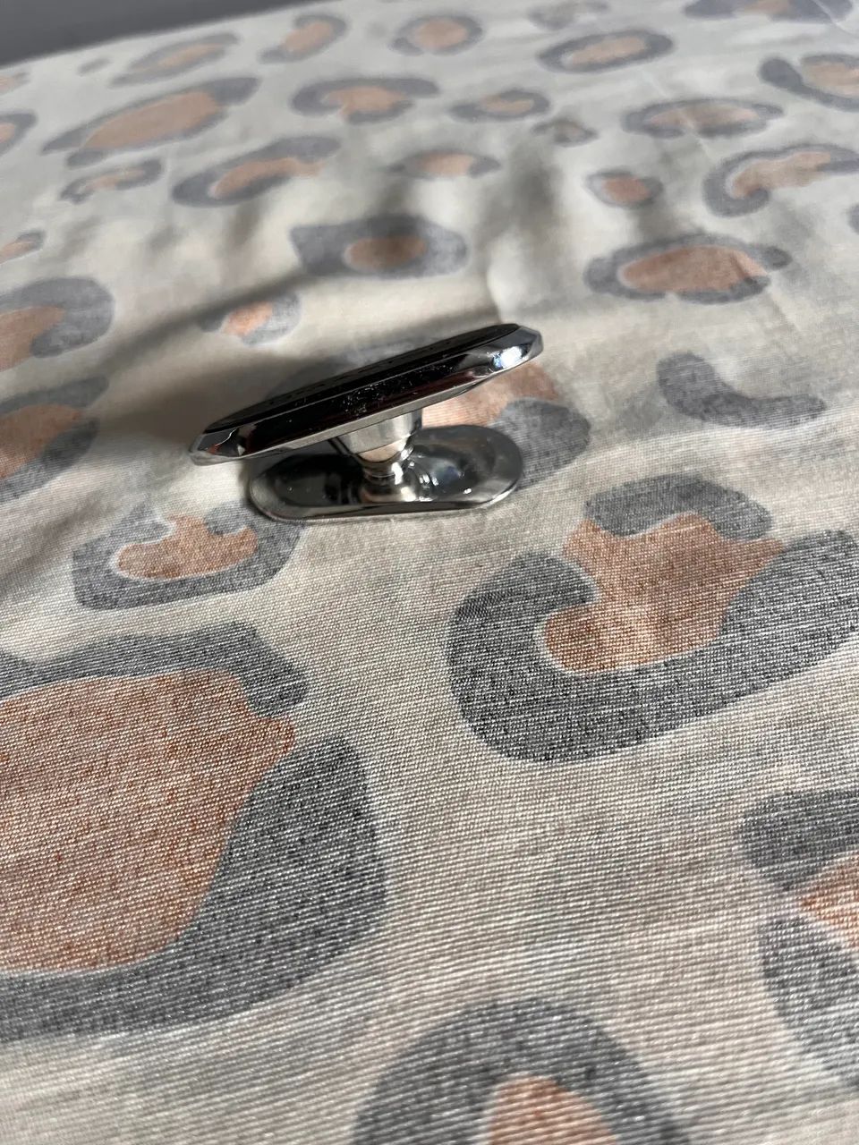 Suporte veicular magnético para celular e gps.  - Foto 5