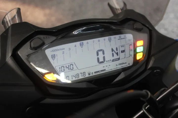 SUZUKI GSX-S 1000F 2020 - Foto 4