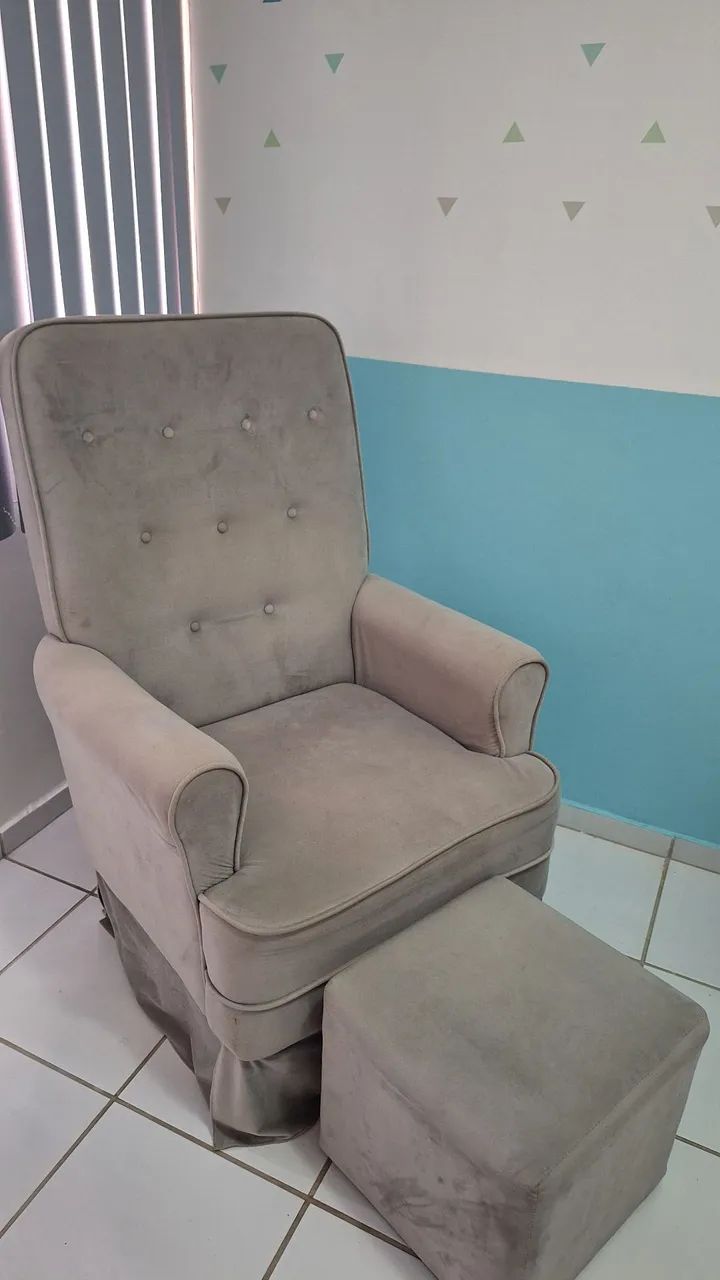 Poltrona de amamentação com puff - Foto 2