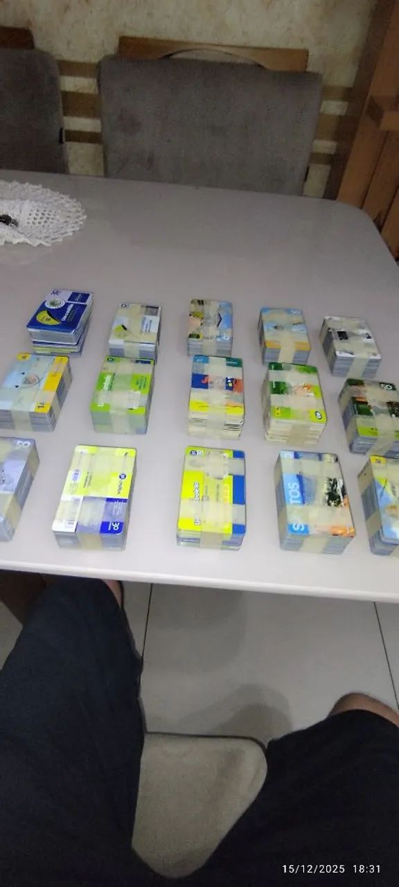 Lote de cartões telefônicos antigo 