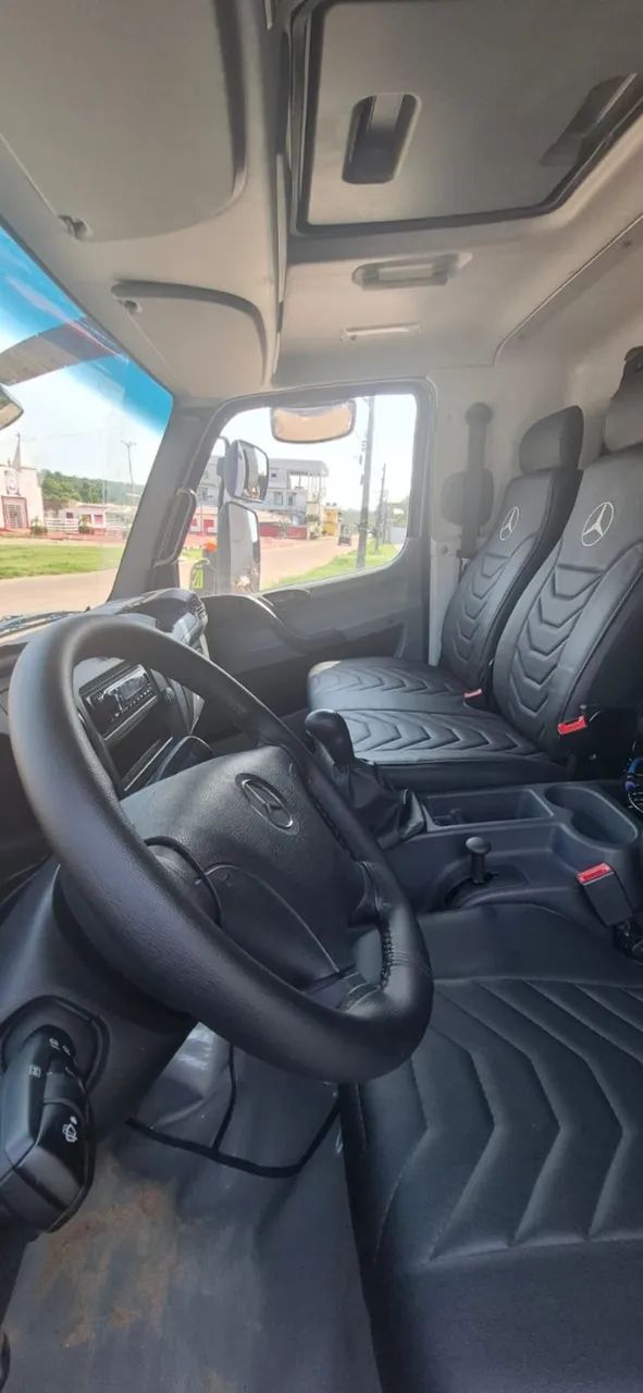 Caminhão Mercedes ACCELO 1017CE  - Foto 5