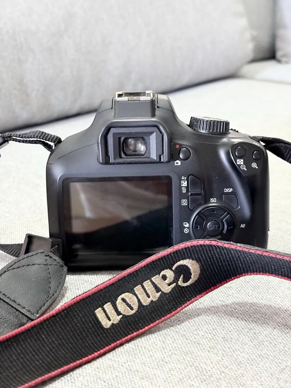 Canon Eos Rebel T100 + Lente 18-55mm  - Foto 2