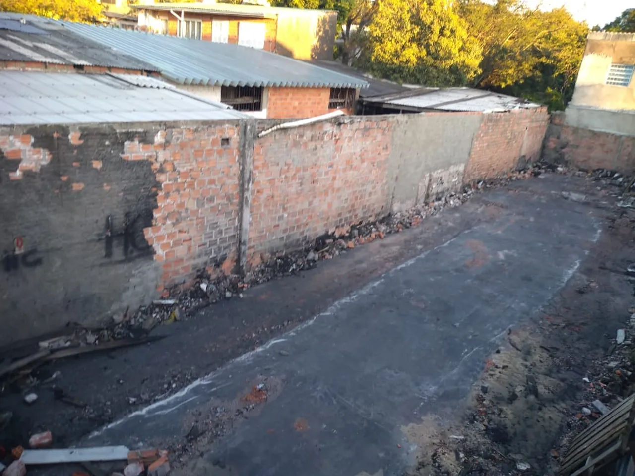 Lote/Terreno para venda com 211 metros quadrados em Petrópolis - Porto Alegre - RS