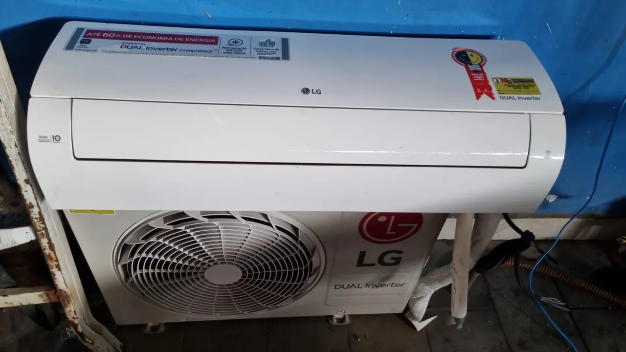 Ar Condicionado LG Dual Inverter Split 12.000 BTUs