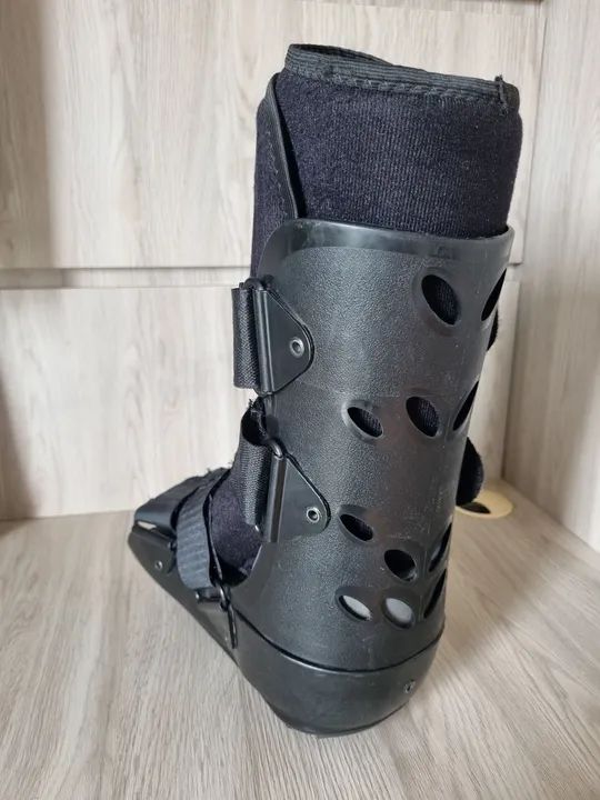 Bota ortopédica imobilizadora - Foto 6