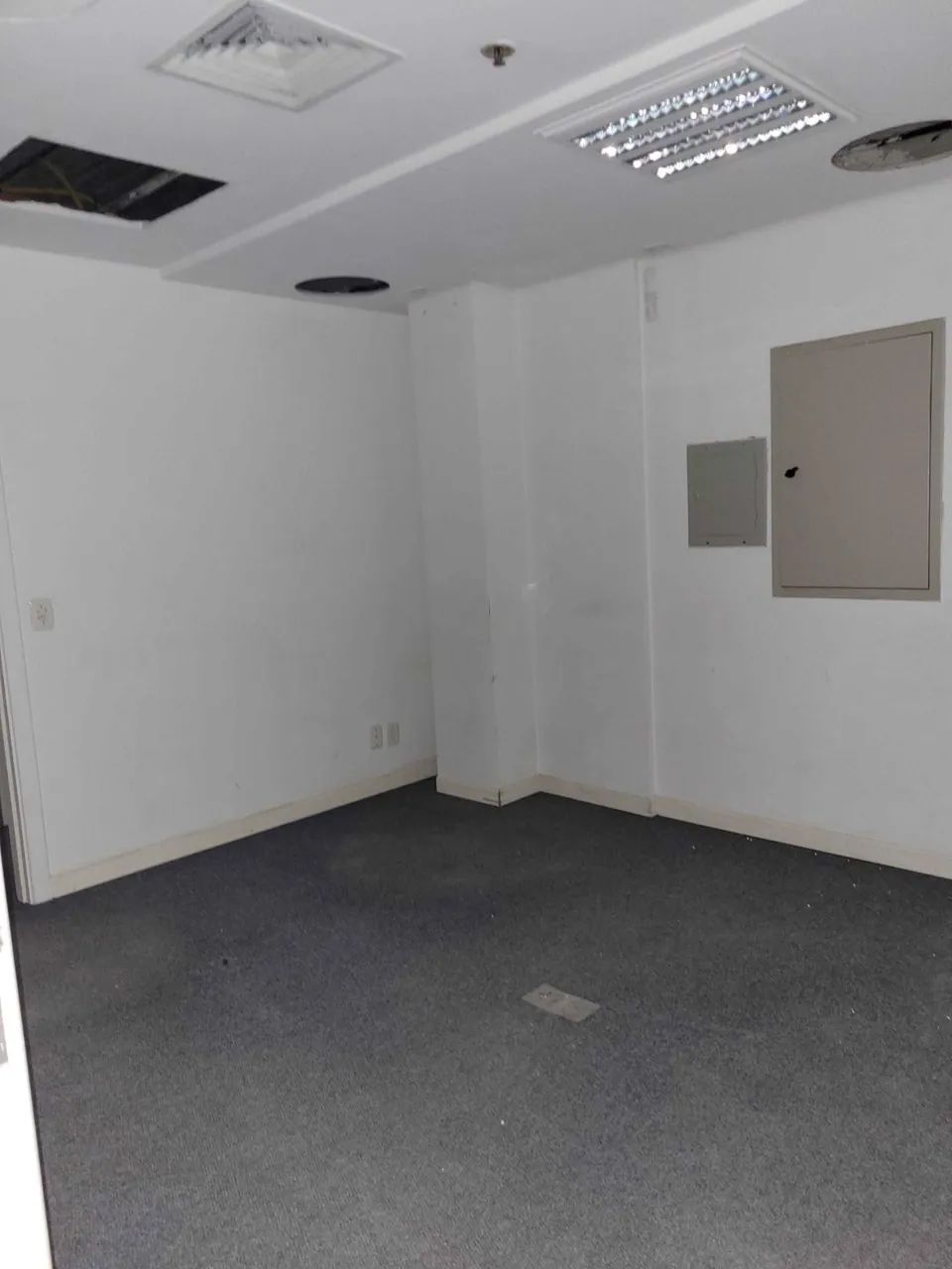 Conjunto de Salas Comerciai - Foto 5