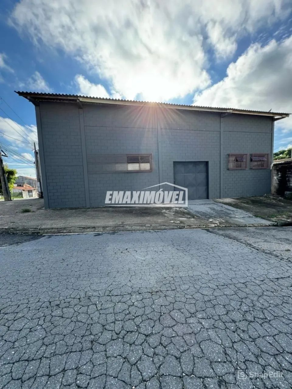 Galpão comercial a venda, localizado a 10 minutos do Centro de Sorocaba