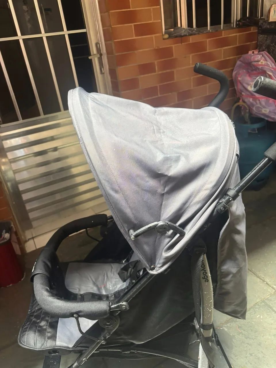 Carrinho de bebê voyagem 