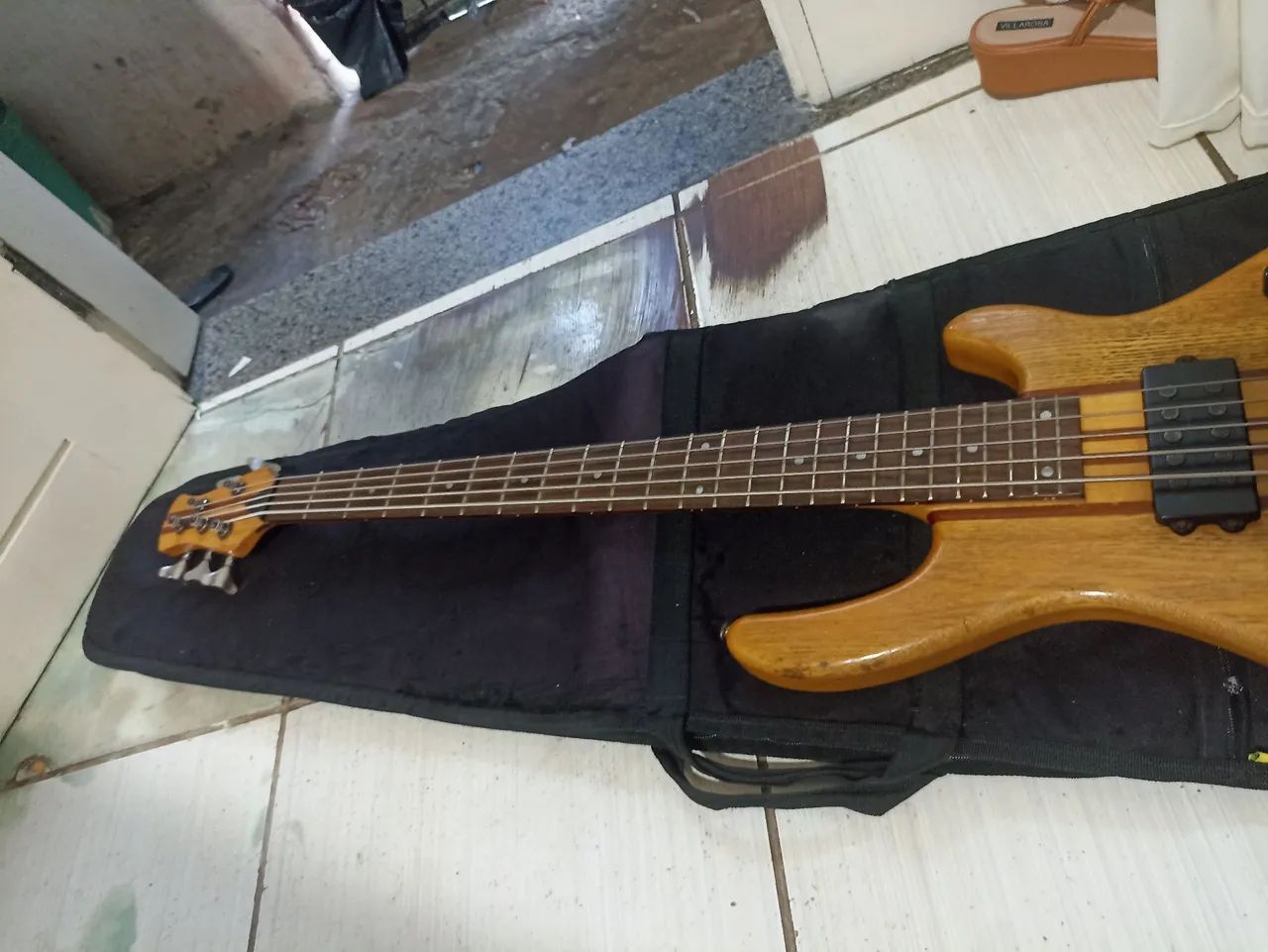 Baixo Eagle 5 cordas  - Foto 5