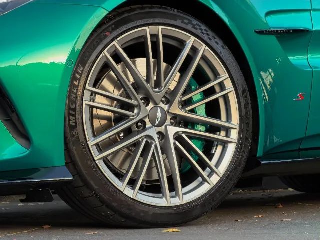Aston Martin Vantage S Coupe 4.0 V8 680cv, foto 2 de 20
