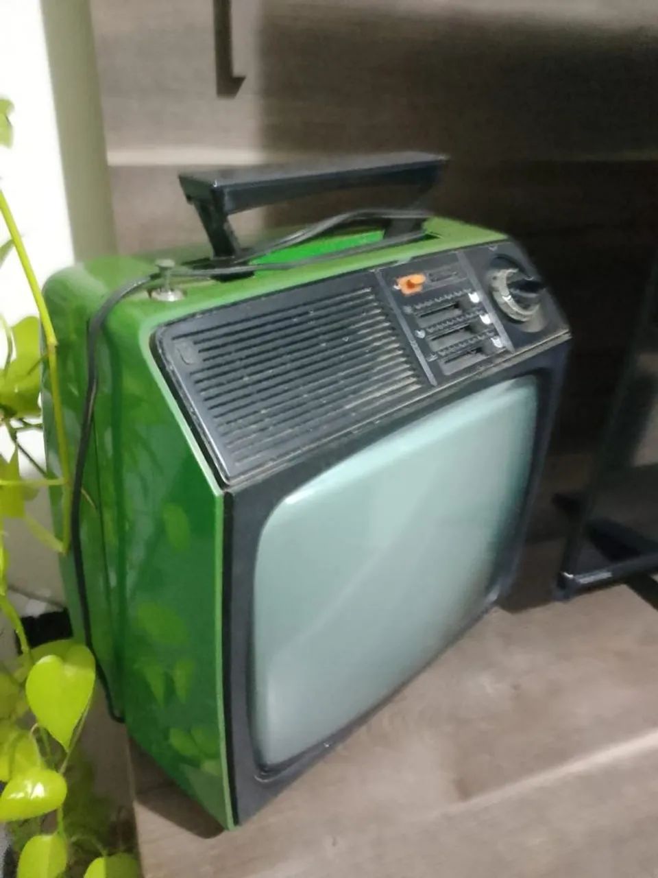 Tv antiga relíquia  - Foto 3