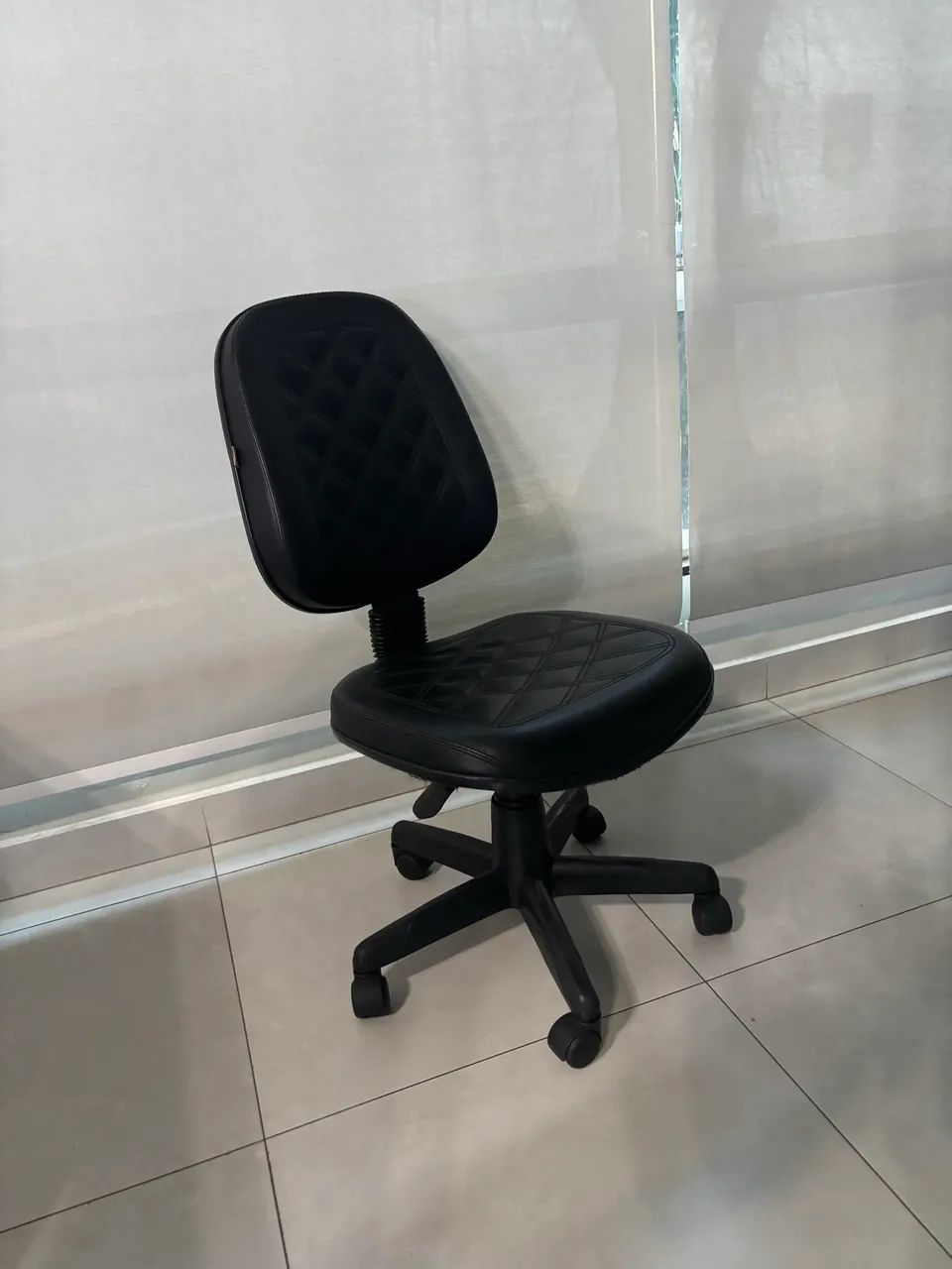 Cadeira de escritório  - Foto 2