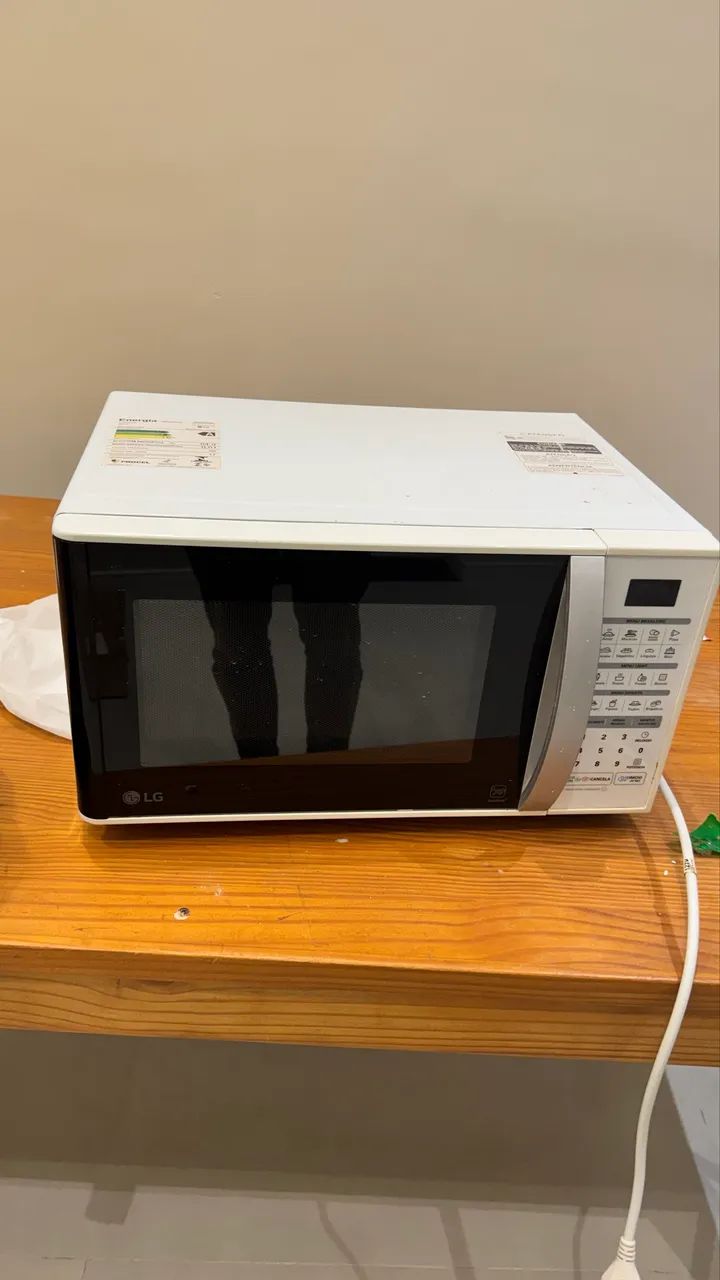 Microondas LG MS3052R