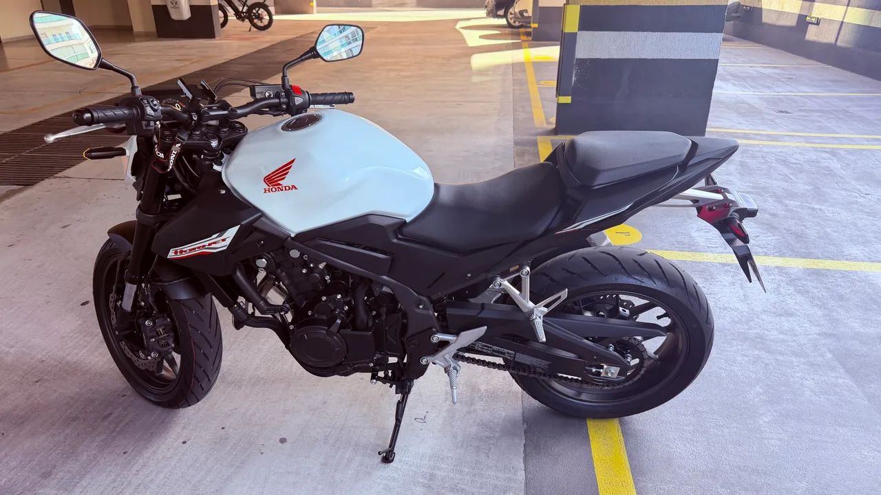 CB500 Hornet 2026 - Foto 3