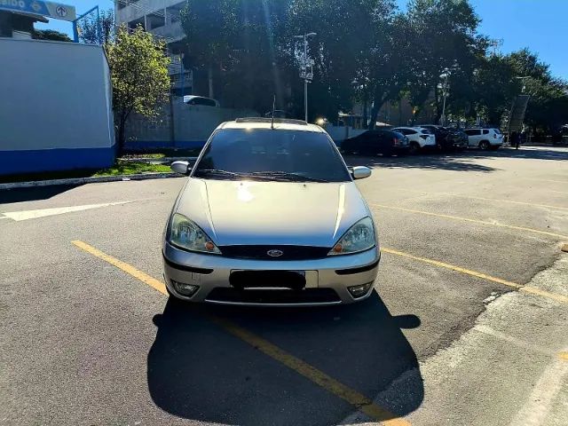 Ford Focus Ghia Sed. 2.0 16v/2.0 16V Flex AUT 2004