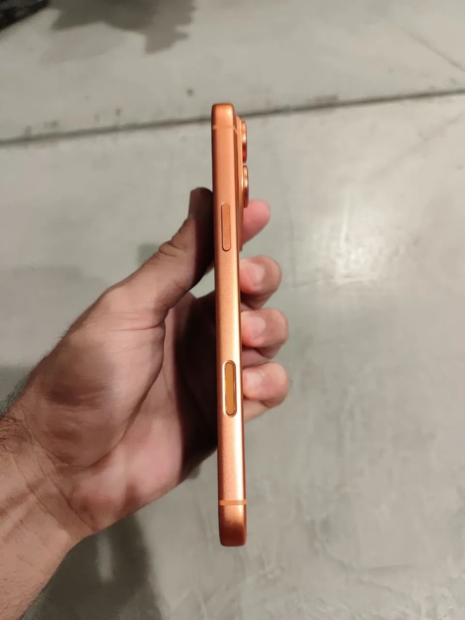 iPhone 17 pro max laranja 