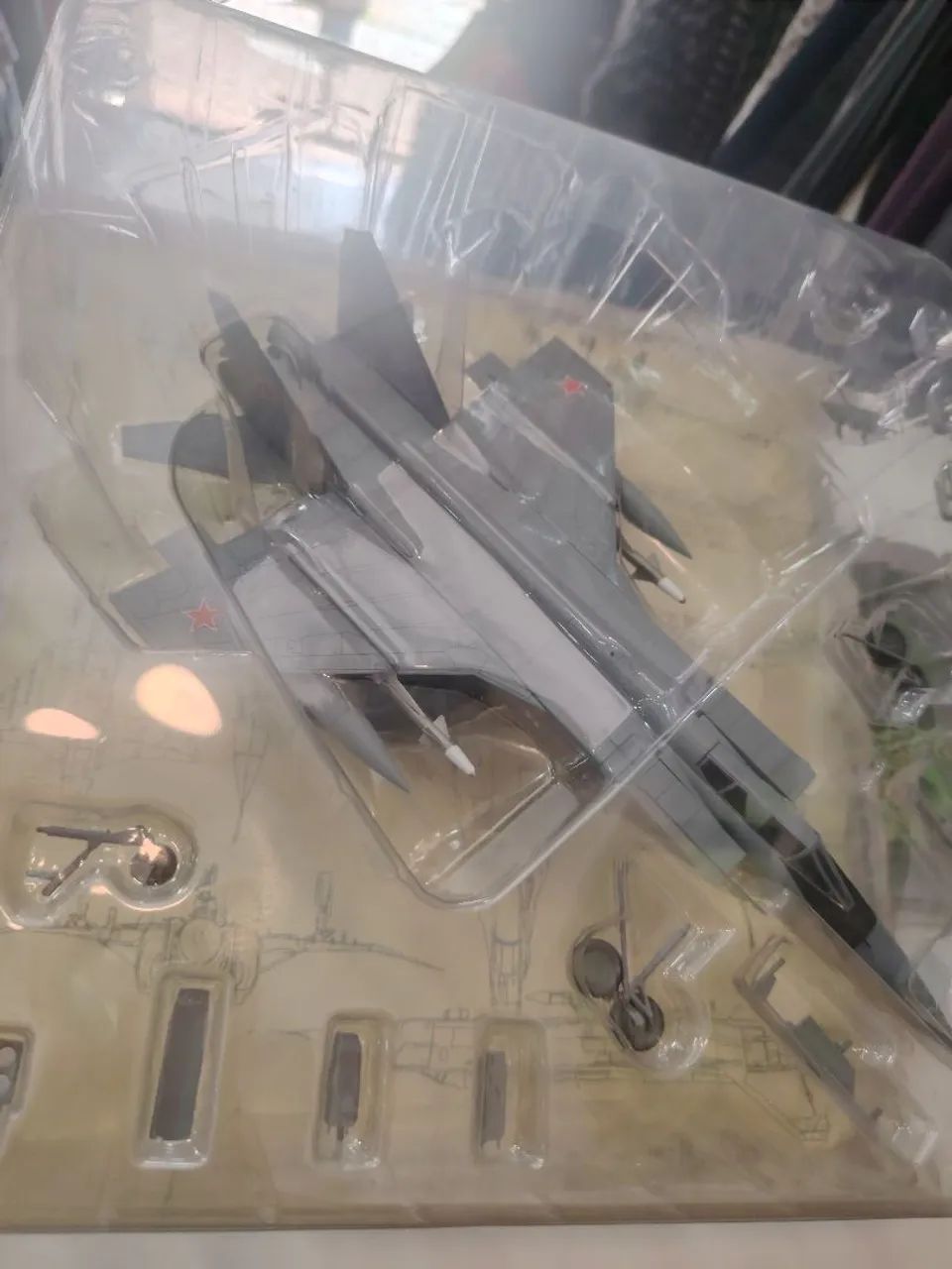 Miniatura Aviões de Combate A Jato Mig-31 - Foto 2