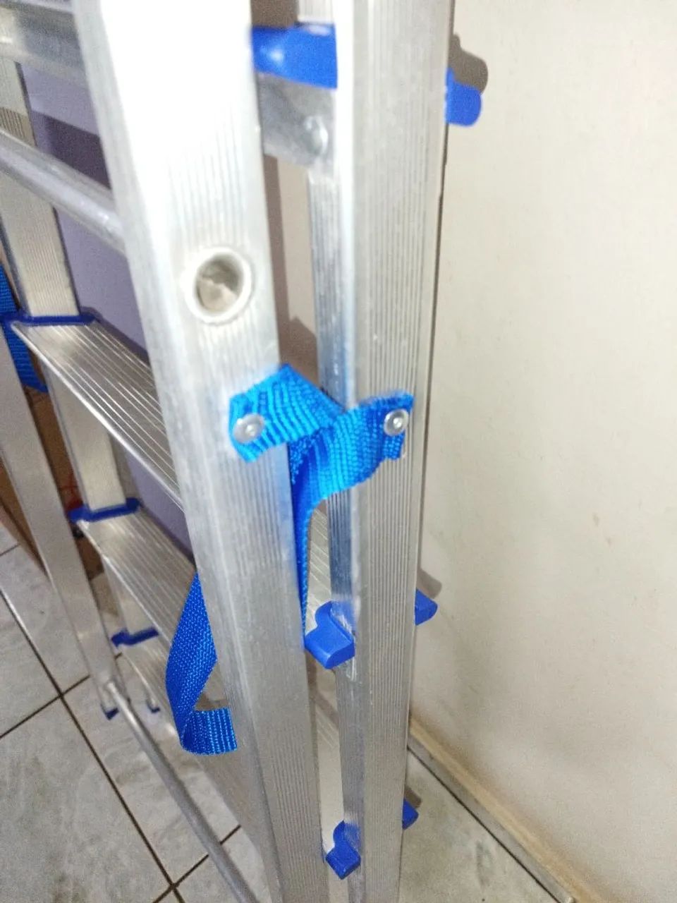 Escada de alumínio  - Foto 4