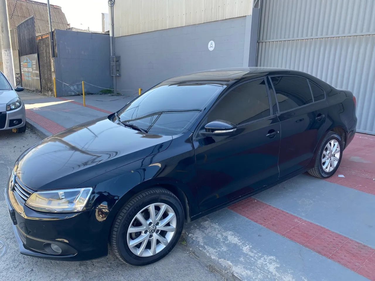 Volkswagen Jetta COMFORTLINE 2.0 8V FLEX 2014
