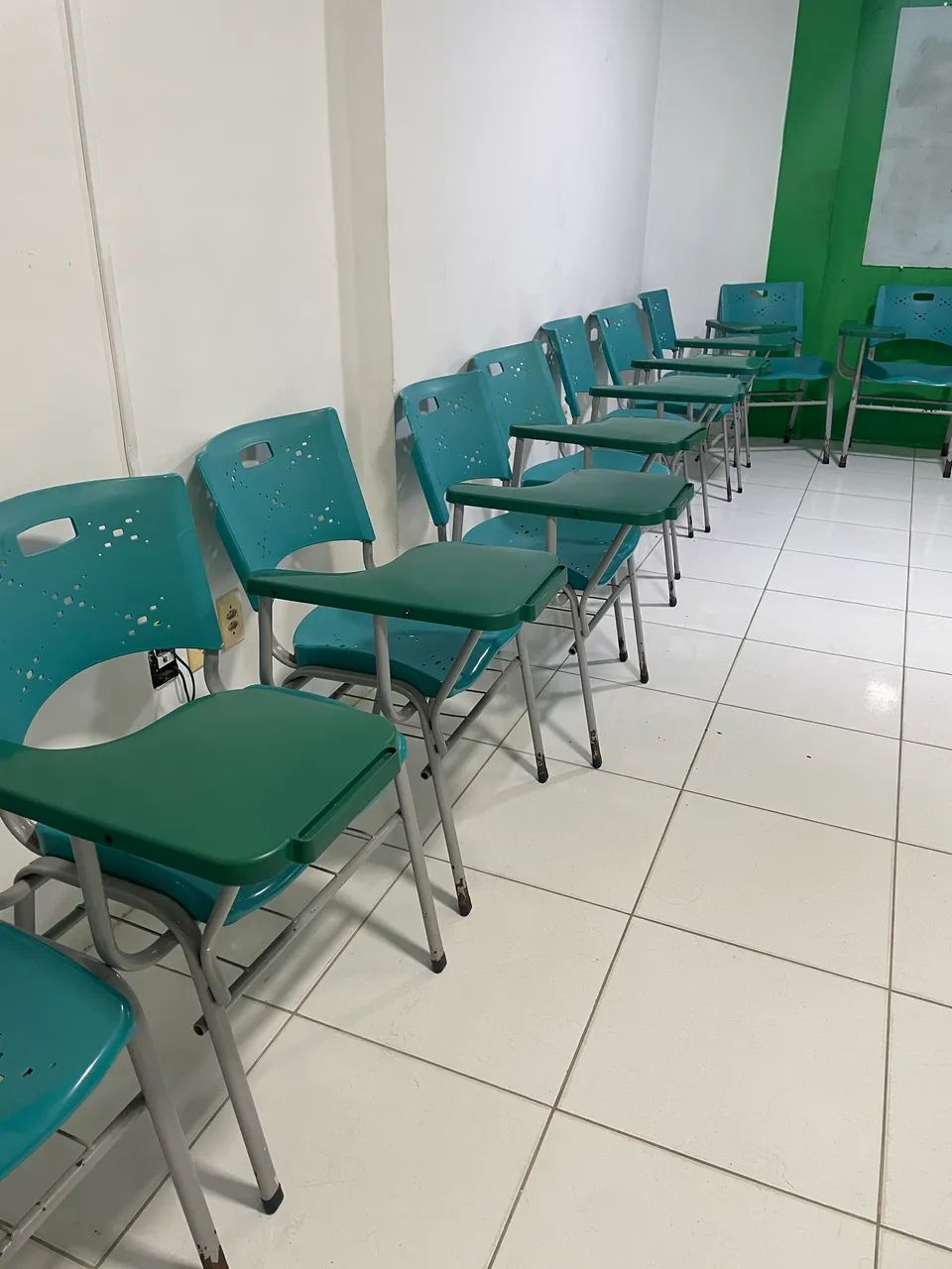 Cadeiras escolares - Foto 4