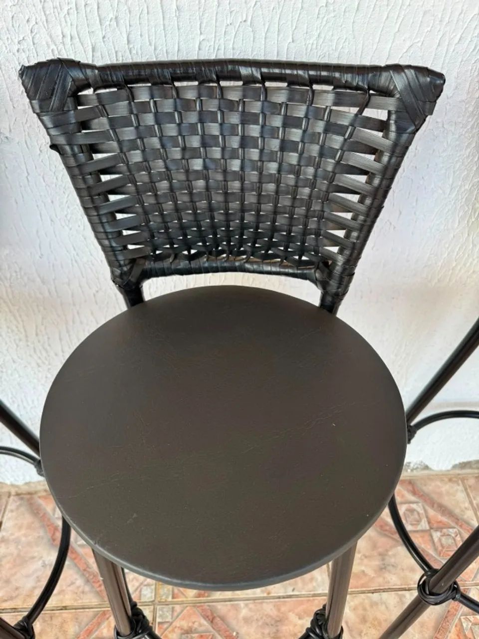 Bistrô com 4 banquetas altas de junco - Foto 3