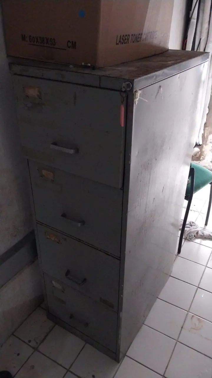 Armario de aço com gavetas - Foto 2