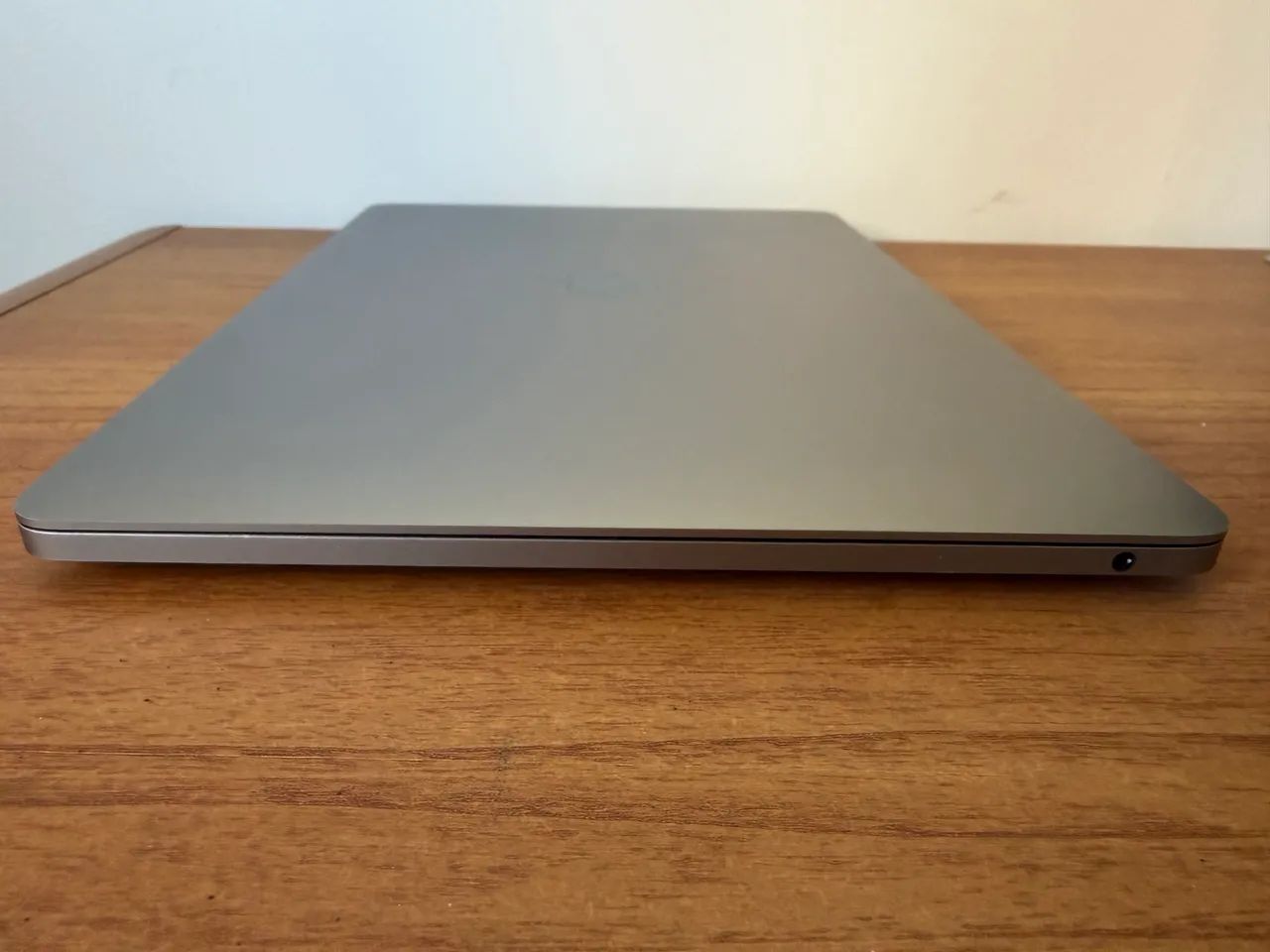 MacBook Pro 13 Touch Bar M1 8GB ram ssd 256GB  - Foto 4