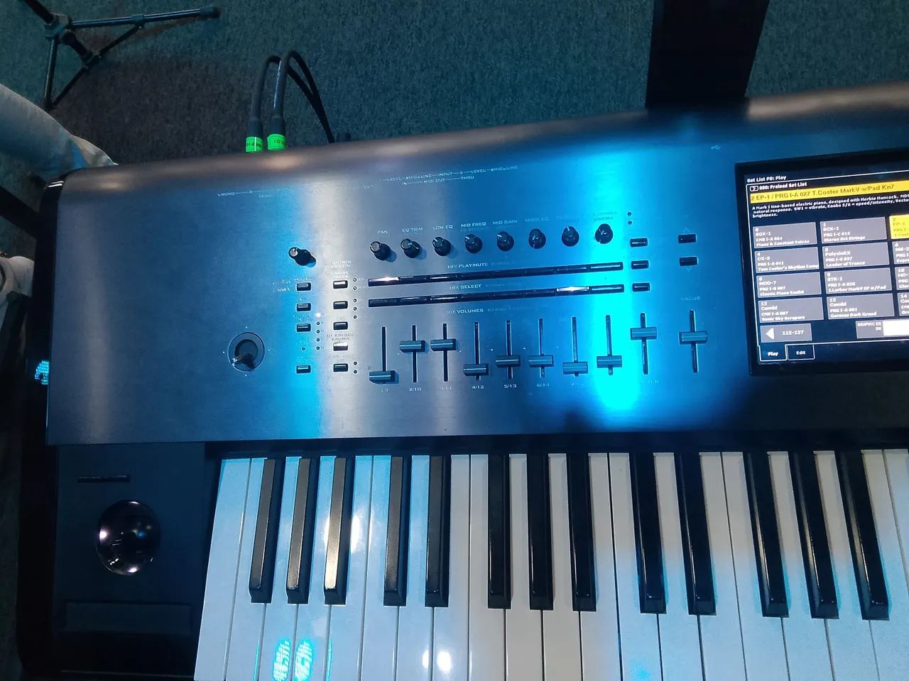 Teclado Korg Kronus 73 - Foto 2