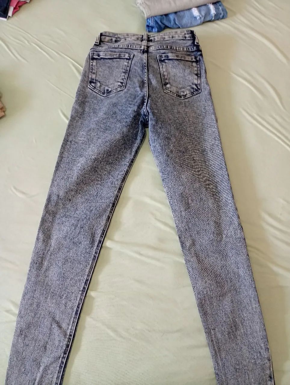 Calça jeans.