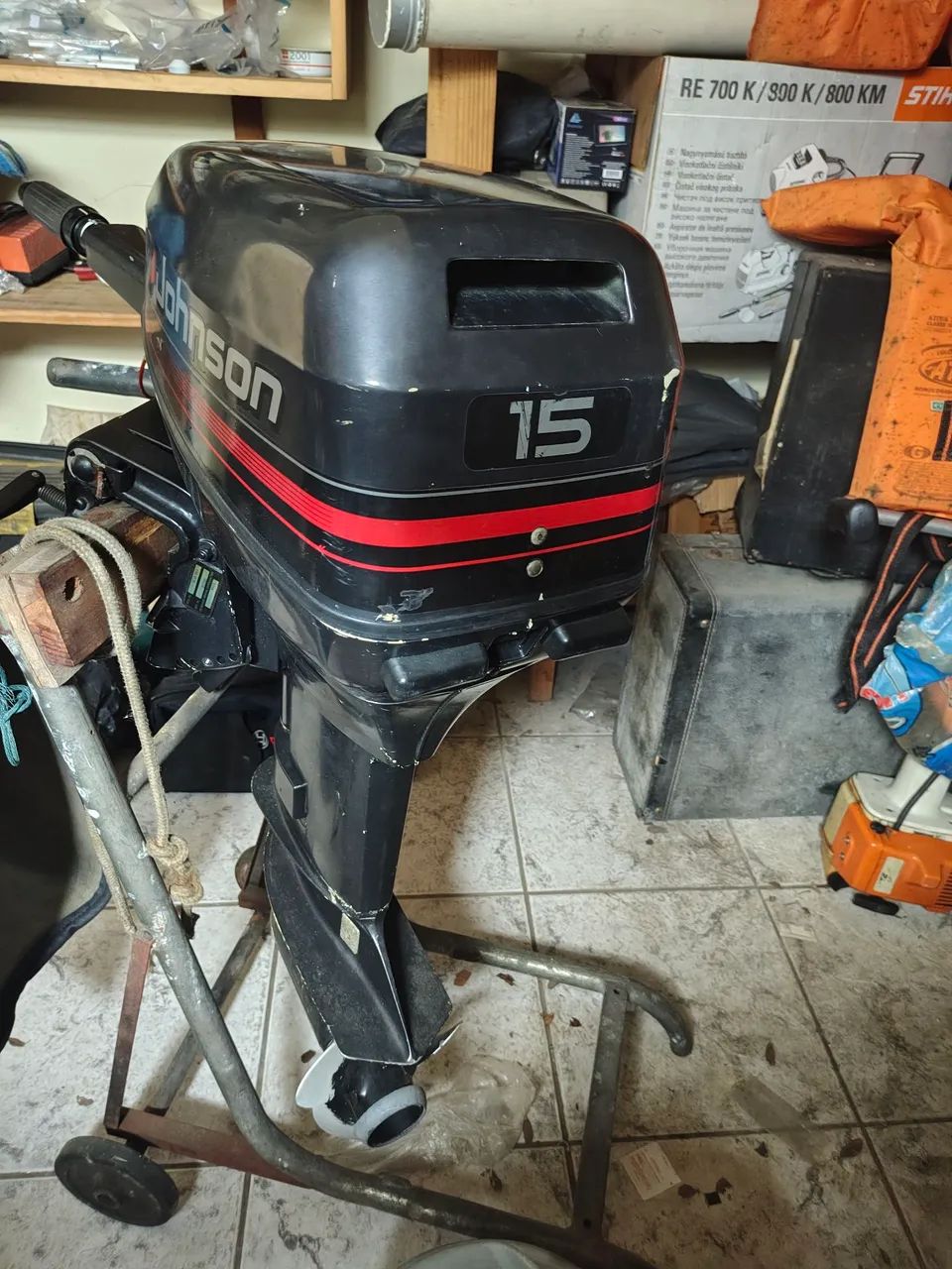 Barco de alumínio com 5 mts com motor Jhonson 15 hp