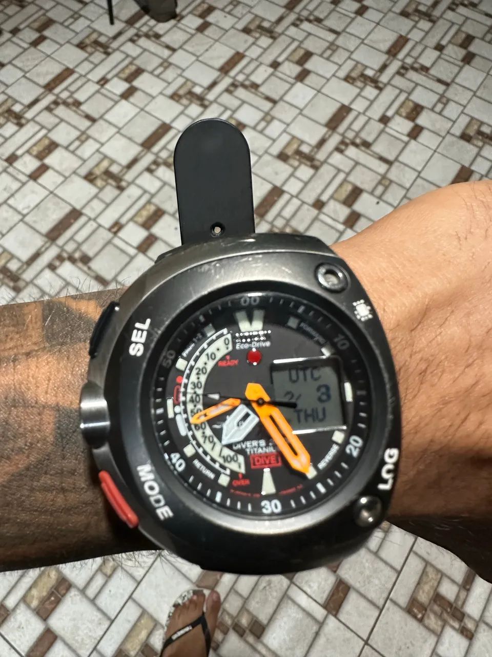 Meia lua Titanium 