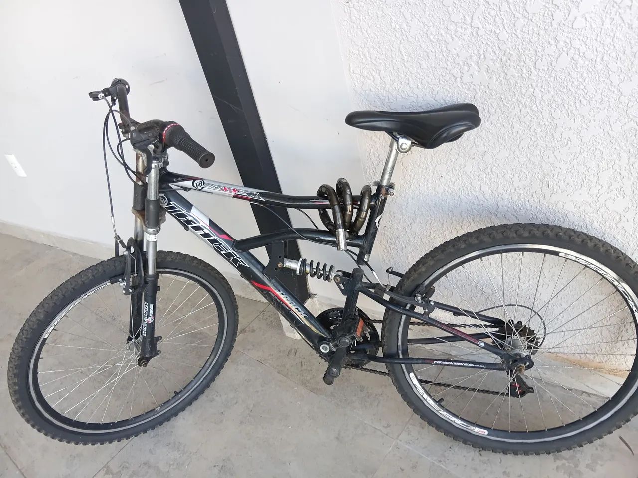 Bike Track Full Suspension 
