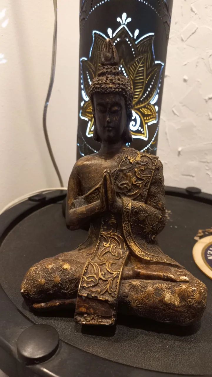 Estátua Buda 20 cm altura