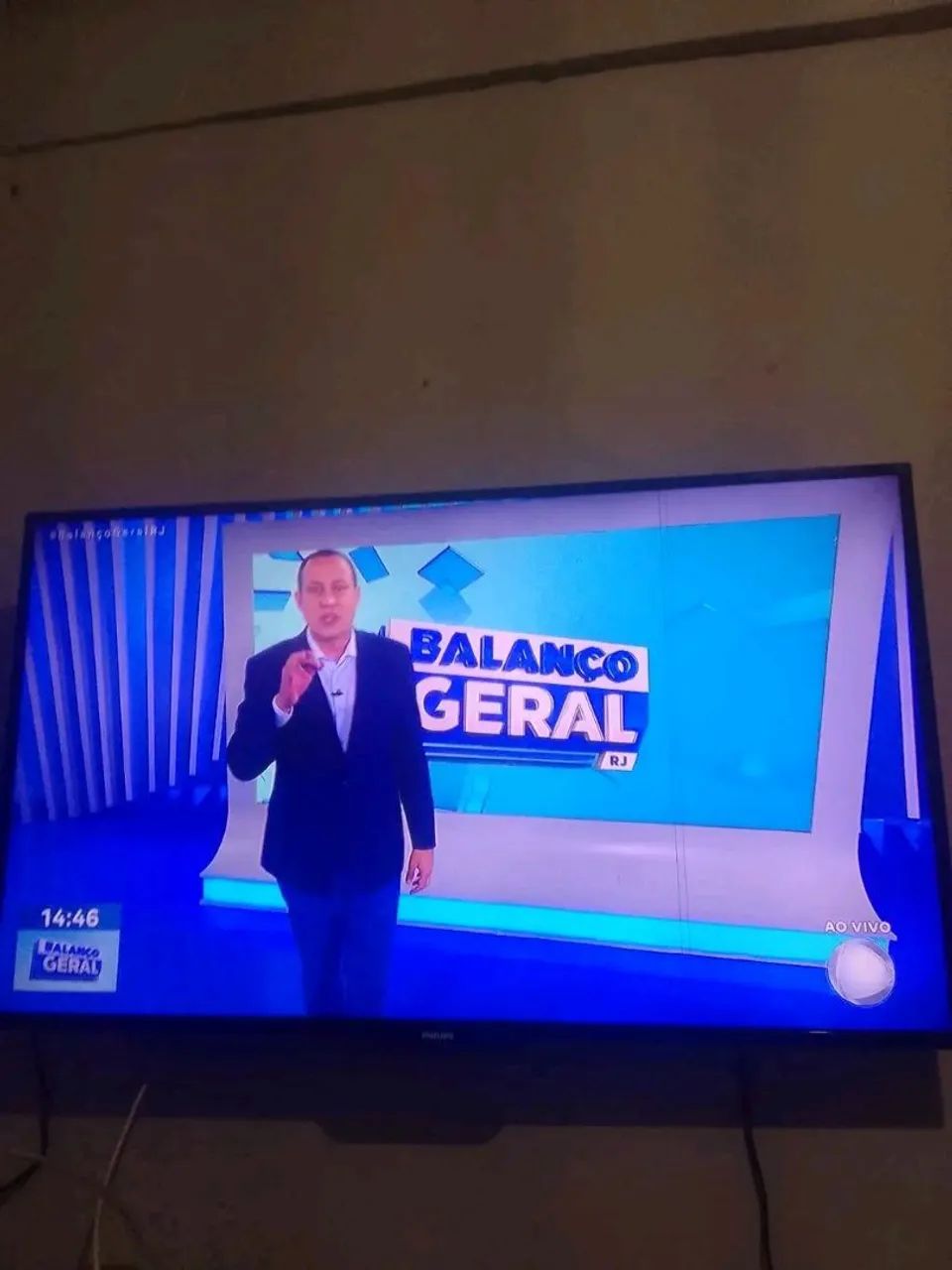 Tv 43POLEGADAS NAO E smart 
