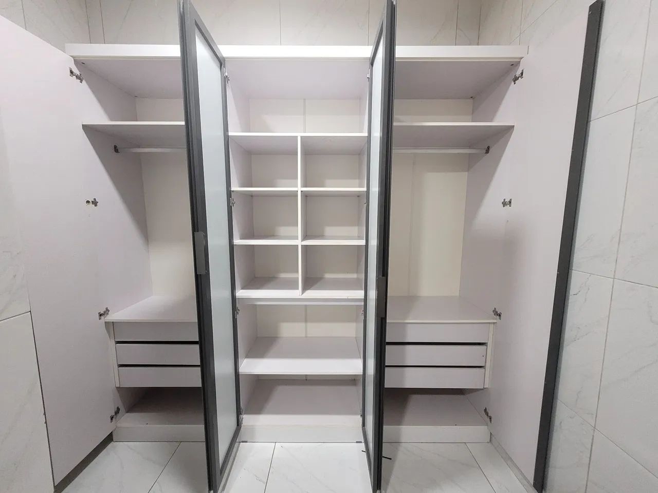 Guarda roupa usado