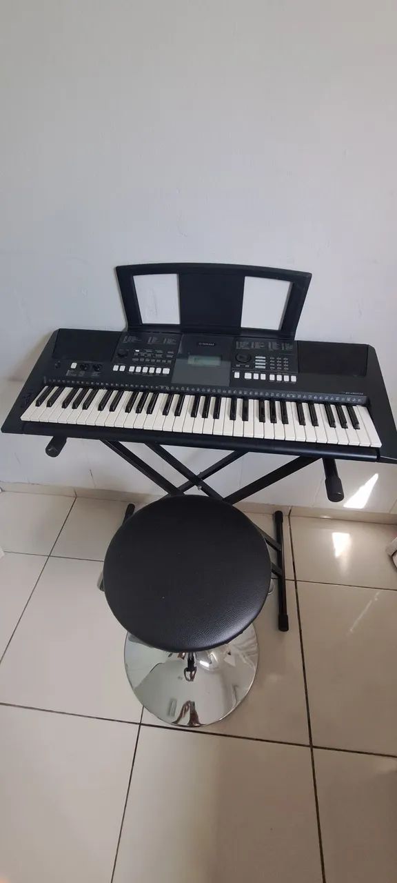 Teclado Yamaha PSR-E423