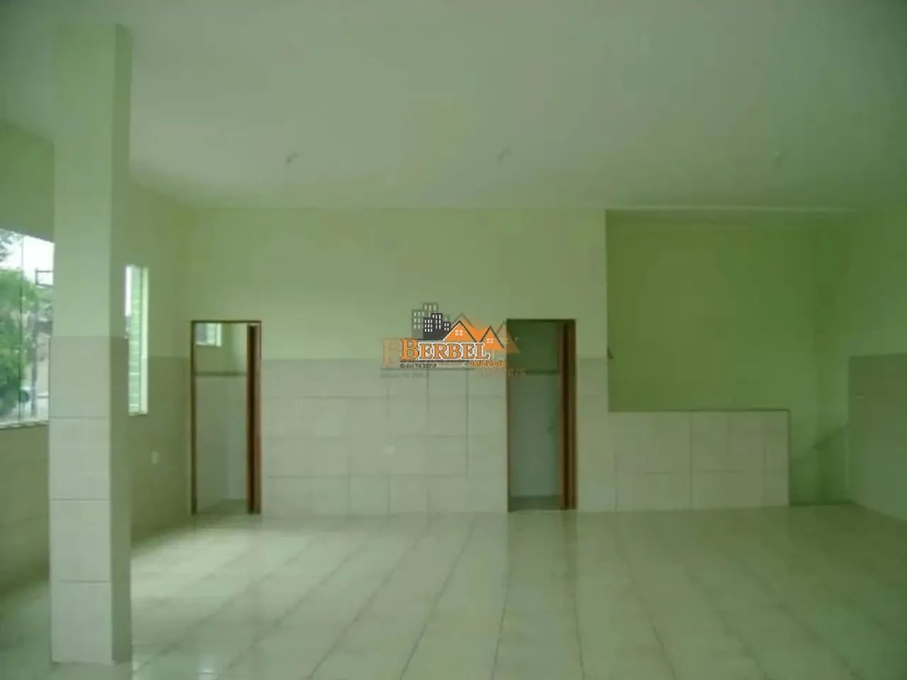 Prédio Comercial Vila Nhocune, 5 vagas, 180 m² - Foto 2