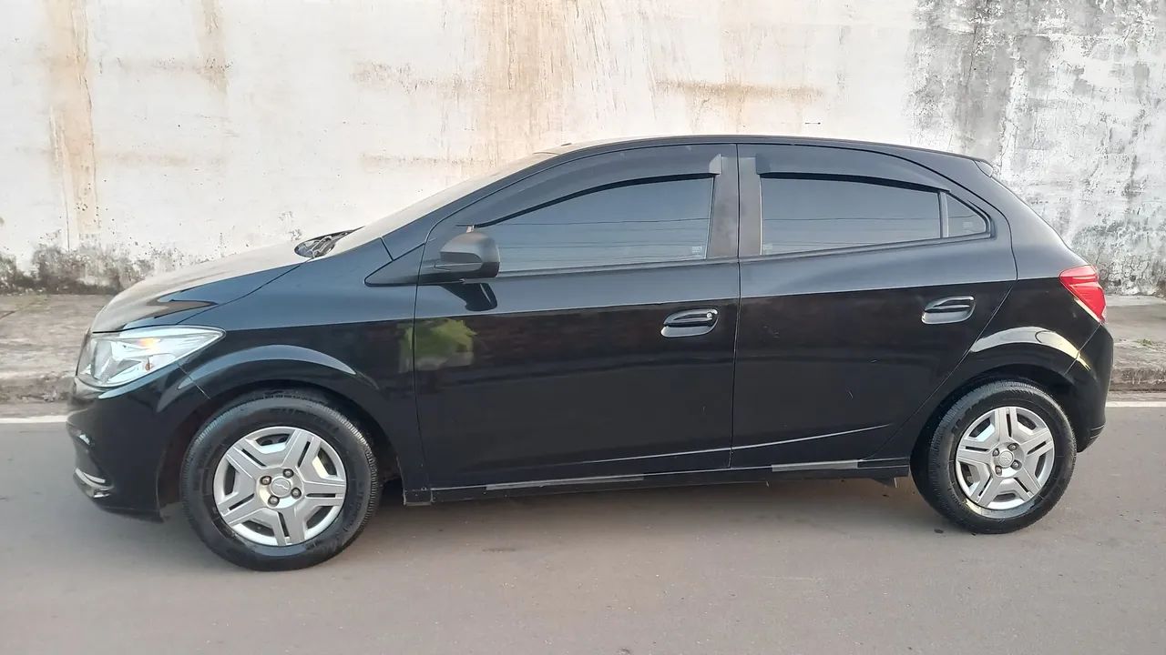 Chevrolet Onix JOY Hatch 1.0 8V Flex Mec. 4P 2018 - Foto 3