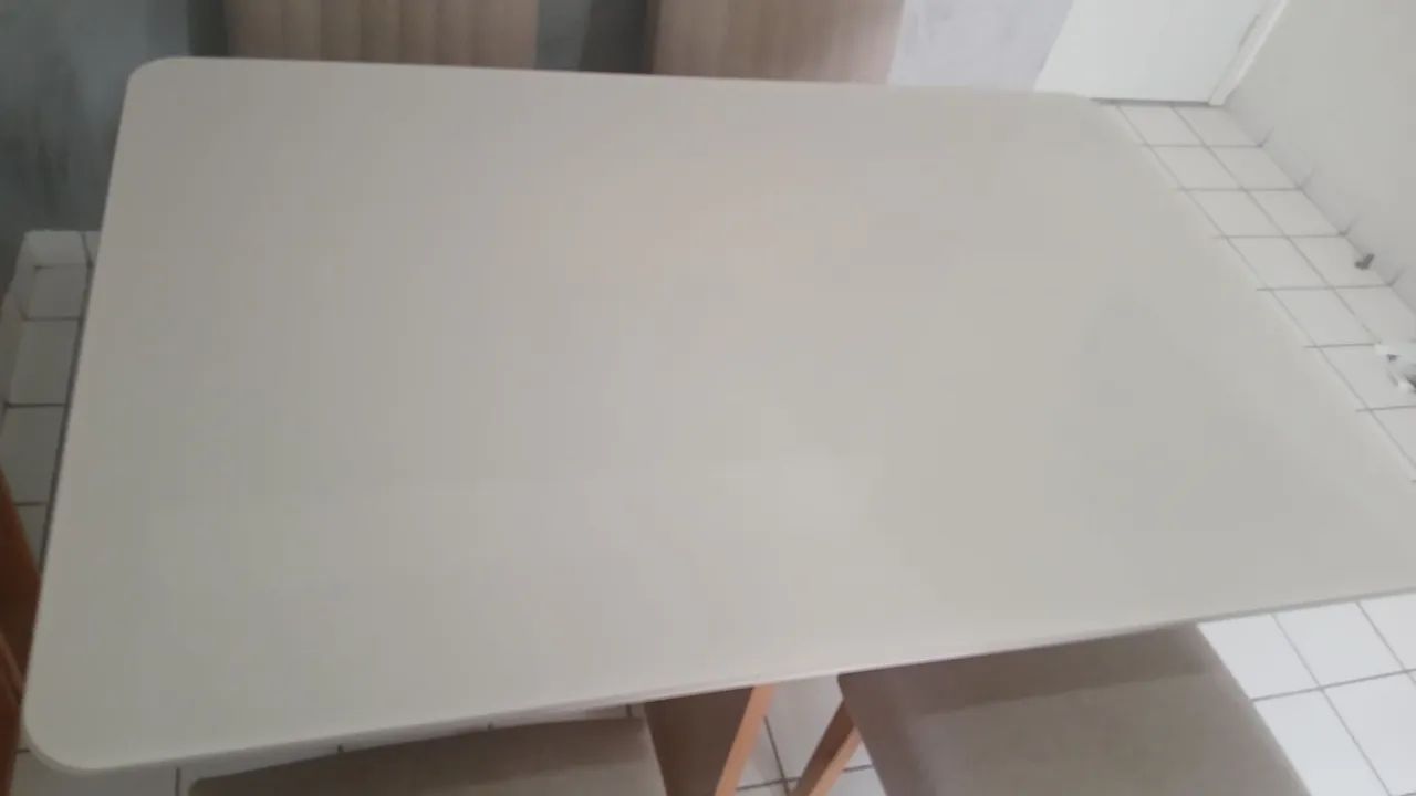 Conjunto mesa e cadeiras - Foto 3