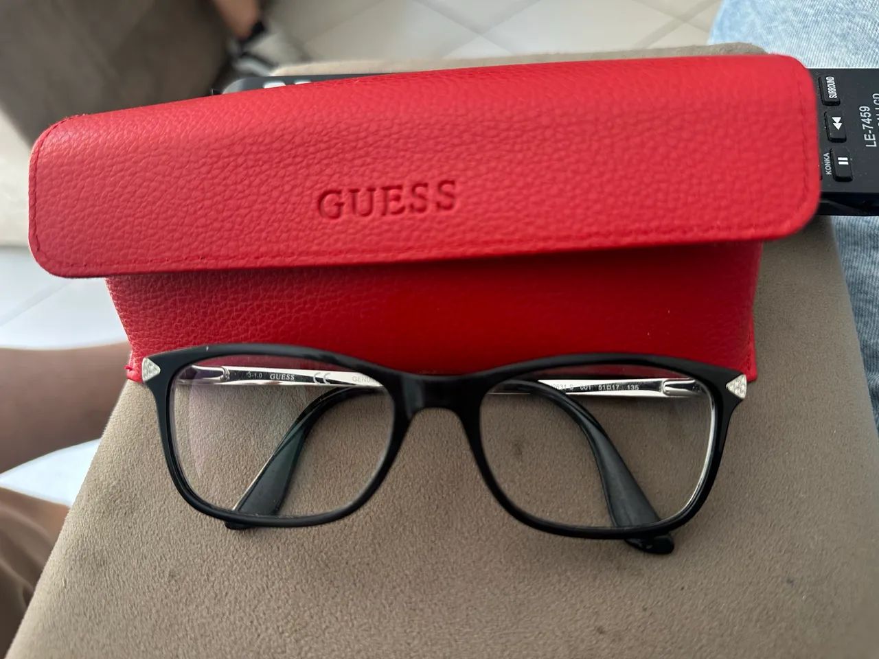 Armação óculos Guess 