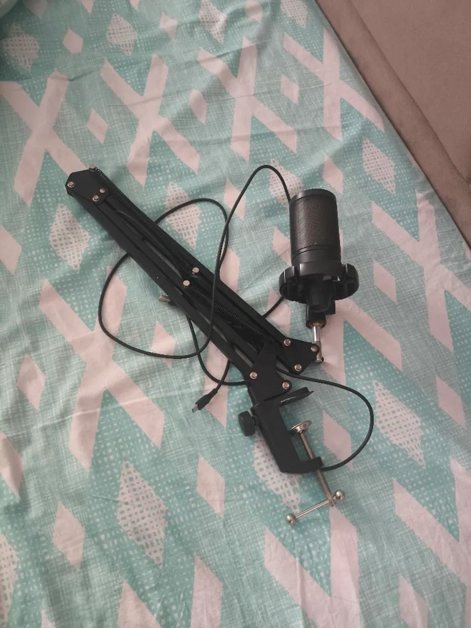 Microfone fifine a6t