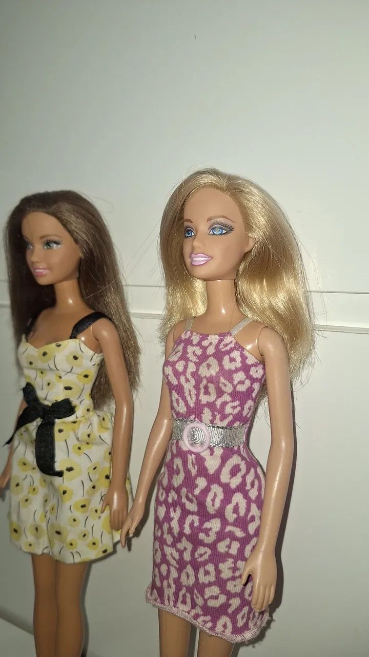 Dupla de Barbies anos 2000 - Foto 2