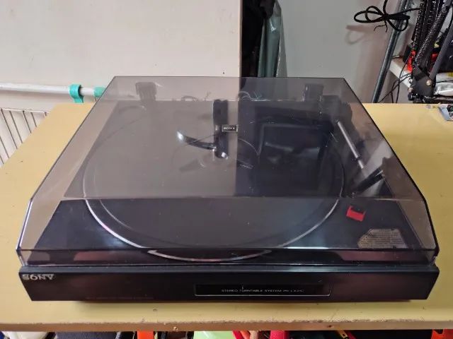 Toca Discos Sony PS-LX21C com pré-amplificador