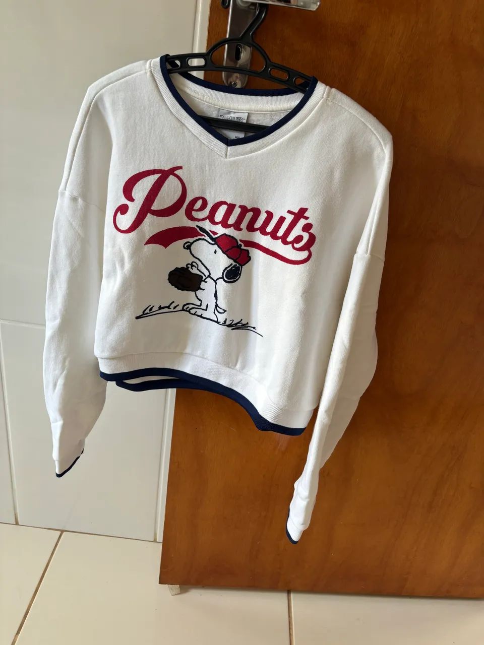 moletom cropped PEANUTS snoopy 