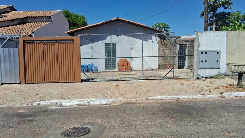 Quitinetes de 1 e 2 quartos